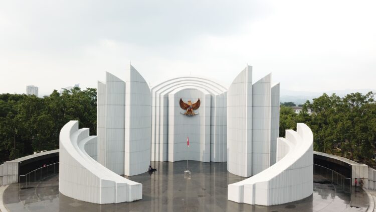 MONUMEN PERJUANGAN RAKYAT JAWA BARAT